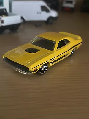 Buy Hot Wheels 71 Dodge Challenger  • 2£