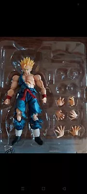 Buy Custom Gohan Damaged SH Figuarts • 121.40£