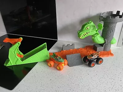 Buy Monster Jam Dueling Dragon Playset With Exclusive 1:64 Scale Dragon MonsterTruck • 11£