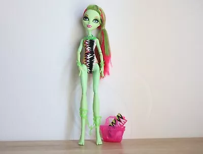 Buy Monster High Venus Mcflytrap Swim Class • 29.34£