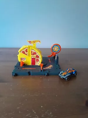 Buy Hot Wheels City Pizza Express Playset + 1 Car • 16£