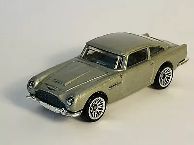 Buy HOT WHEELS : James Bond 007 Aston Martin DB5  1/64 Scale Diecast N/Mint (ref1) • 4.99£