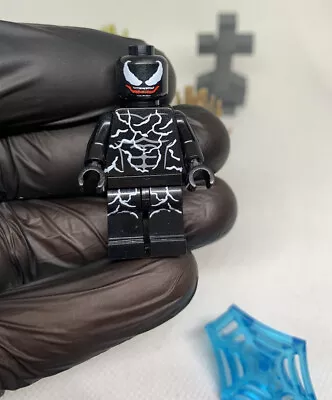 Buy Lego Marvel Venom MiniFigure. • 6£