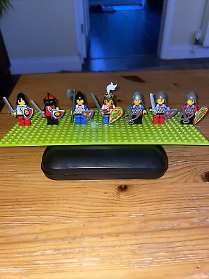 Buy Lego Minifigures Castle Knights Bundle • 33.80£