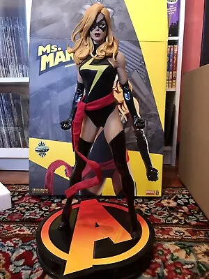 Buy MS Marvel Sideshow Exclusive 092/750 • 674.44£