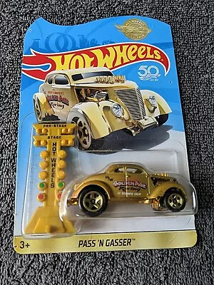 Buy Hot Wheels PASS 'N GASSER Golden 50th Anniversary GOLD EDITION With DRAG LIGHT • 5£