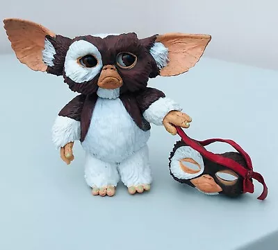 Buy NECA  Gremlins Gizmo 4” Action Figure Moving Eyes, Changeable Faces • 19.99£