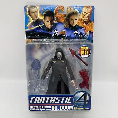 Buy Fantastic 4 Electric Power Dr Doom 6” Figure (Toybiz, 2005) Light Up Eyes & Hand • 22.99£