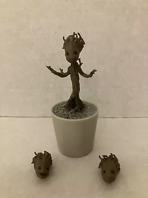 Buy Hot Toys Little Baby Grout In Pot Figure • 32.50£