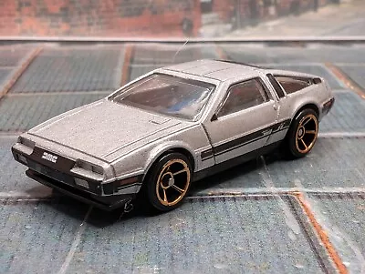 Buy Hot Wheels Delorean Silver With Gold Wheels # DO4 • 4.99£