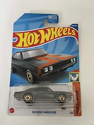 Buy Hotwheels 69 Dodge Charger 500   Long Card Hot Wheels • 2£