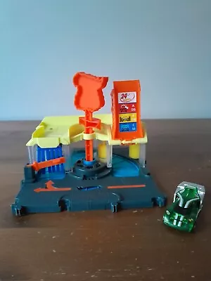 Buy Hot Wheels City Car Wash Playset + 1 Car • 16£