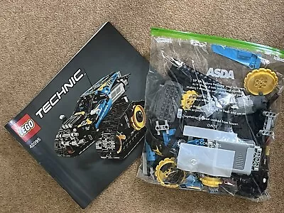 Buy LEGO TECHNIC: Remote-Controlled Stunt Racer (42095) • 35£