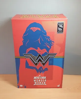 Buy Hot Toys-Wonder Woman Comic Concept Version MMS506 - Justice League DC 1/6 Scale • 275£