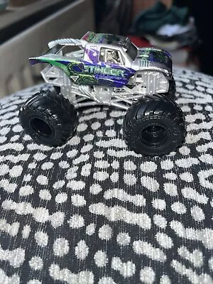 Buy Monster Jam Stinger Unleashed Monster Truck 1:64 Scale • 8£