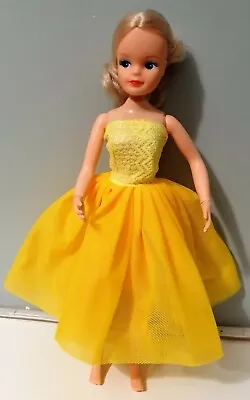 Buy Beautiful Yellow Ballet / Tutu / Party Dress Fits 29cm / 11  Doll Sindy Barbie 2 • 6.95£
