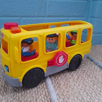 Buy FisherPrice Little People  Yellow School Bus  ( MusicalTalking Lights) 4 Figures • 10.50£