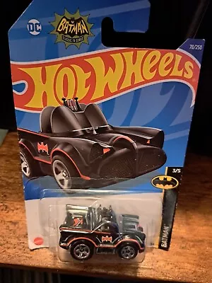 Buy Hot Wheels Batmobile Tooned 1966 • 4£