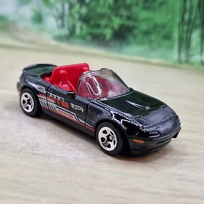 Buy Hot Wheels '91 Mazda MX-5 Miata Diecast Model 1/64 (42) Excellent Condition. • 6.60£