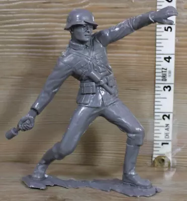 Buy Louis Marx 1963 Toy Soldier Germany Gray Figure 6  WW2 German WWII Grenade VTG • 10.89£