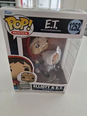 Buy E.t. The Extra-terrestrial Elliott & E.t. 3.75  Pop Vinyl Figure Funko 1252 • 15£