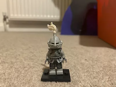 Buy LEGO Heroic Knight Minifigure VERY GOOD Col132 Series 9 71000 • 9£