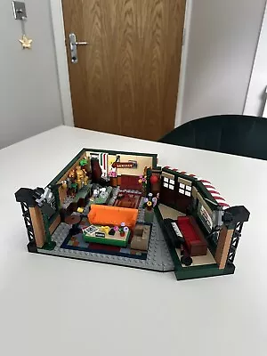 Buy Lego Ideas 21319 Friends Central Perk Set Complete & Resorted Into Numbered Bags • 54.50£