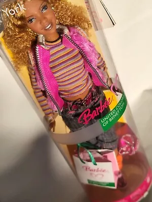 Buy 2005 Barbie Mattel NEW YORK BARBIE SHOPPING (UNITED COLORS OF BENETTON) Mint/box • 79.05£