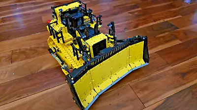 Buy LEGO TECHNIC: App-Controlled Cat D11 Bulldozer (42131) With Free Lighting Kit • 350£