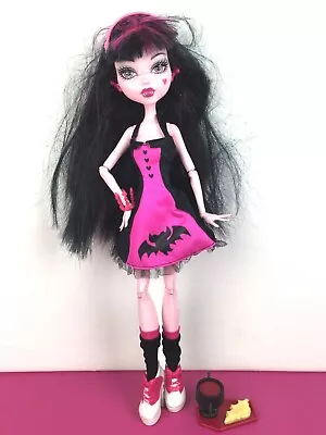 Buy Monster High Doll Draculaura Die-Ner • 38.43£