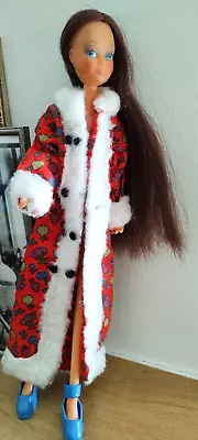 Buy Vintage Barbie Clone_ Orig. Dutch LEGGY PEPPER Doll Brunette & Coat And Shoes • 28.23£