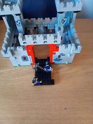 Buy Lego Knights Castle 6073  *No Box* Vintage Retired • 29.99£