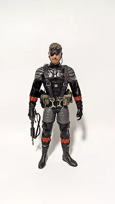 Buy Hot Toys VGM15 Metal Gear Solid 3 Snake Eater Sneaking Suit Version 1/6 Figure • 199.99£