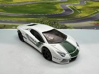 Buy Hot Wheels Lamborghini Aventador LP700-4 White Police • 3£