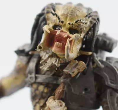 Buy NECA Jungle Predator Action Figure 8  (21cm) Fully Posable (Missing Mandible) #6 • 15£