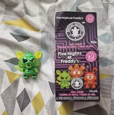Buy Funko FNAF Mystery Minis Series 6/7 Special Delivery - Radioactive Foxy • 4.99£