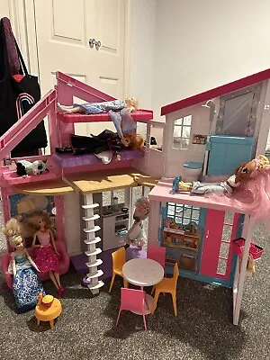 Buy Barbie Malibu House Playset And Dolls • 20£