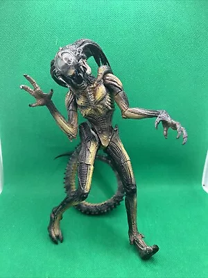 Buy NECA Alien Vs Predator Requiem Predalien Hybrid 8  Action Figure • 49.99£