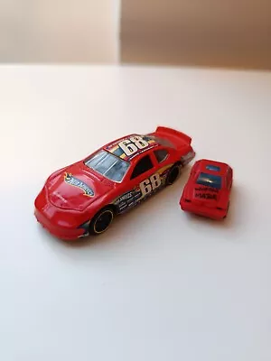 Buy Hot Wheels Speedway Dodge Charger Stock Red / 68 NASCAR • 5.98£