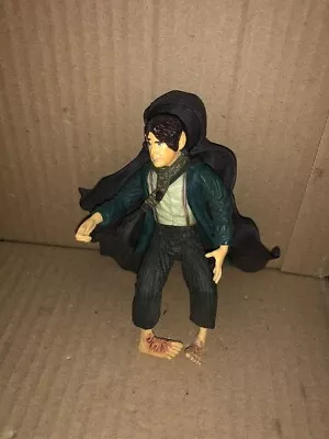 Buy LOTR Lord Of The Rings Pippin Cloaked Cloak Figure 2001 ToyBiz Marvel • 7.19£