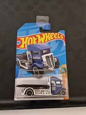 Buy Hotwheels Model Car Fast Bed Hauler • 3.50£