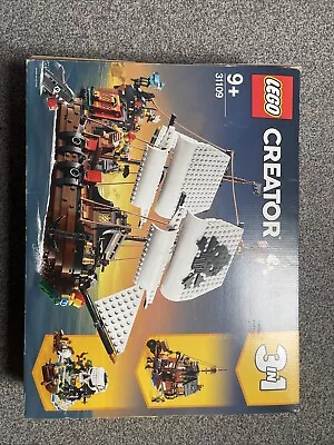 Buy LEGO CREATOR: Pirate Ship (31109) • 70£