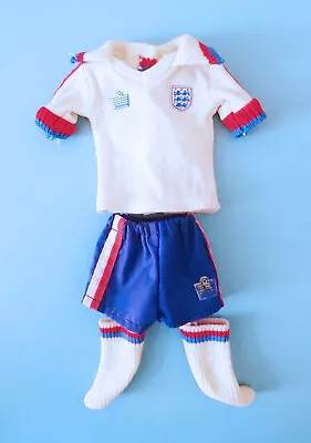 Buy Mego Lion Rock Wiggins Teape Steve Goalgetter 1977 ENGLAND Football Kit Strip • 44.99£