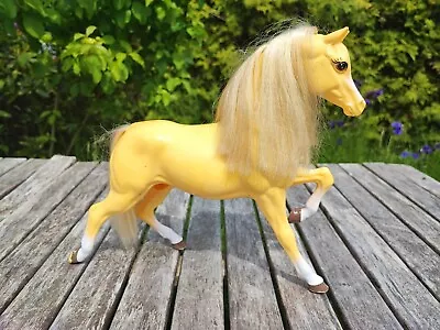 Buy 1993 Barbie Trailer Horse Palomino / Mattel • 30.04£