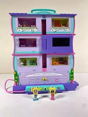 Buy Roomies House Apartment Pixel Chix With 2 X Figures - Powers On - SEE DESC. • 65£