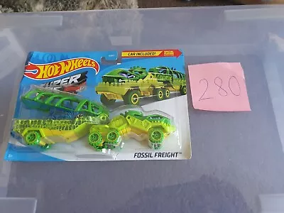 Buy 280 Hot Wheels  Fossil Freight Super Rig • 15£