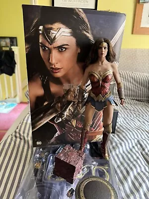 Buy Hot Toys Wonder Woman • 170£