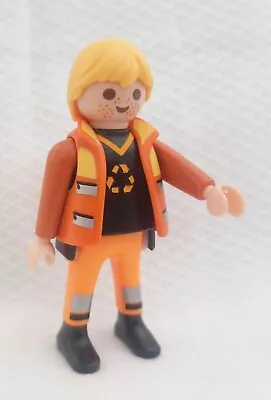 Buy Playmobil Recycle Top Man  • 1.50£