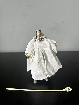 Buy The White Wizards, UK Exclusive Saruman Gandalf LOTR Toybiz Fabric Robe • 12.99£
