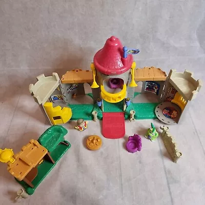 Buy FISHER PRICE 2003 Little People Lil Kingdom Fold Out Castle  • 19.99£